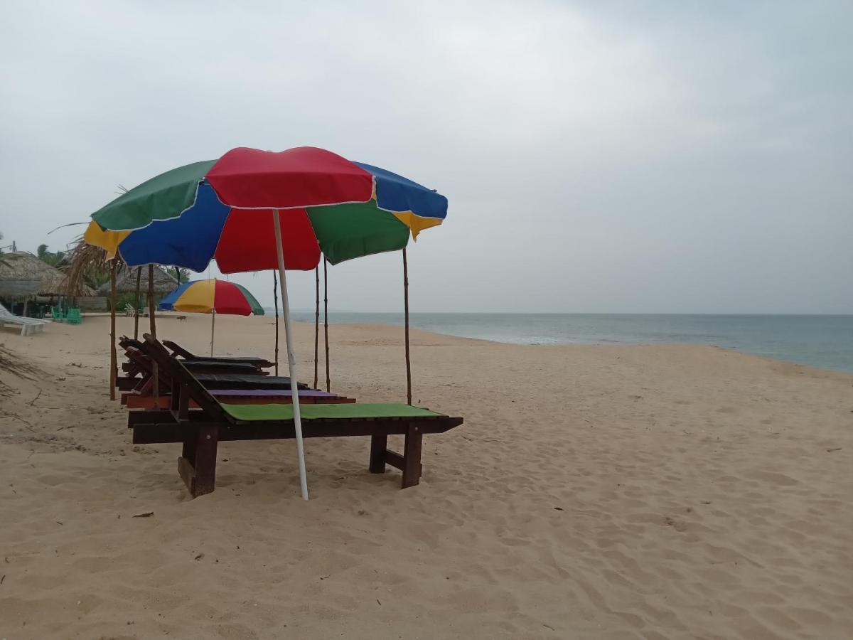 Natural Cabanas Kanattagoda Exterior photo