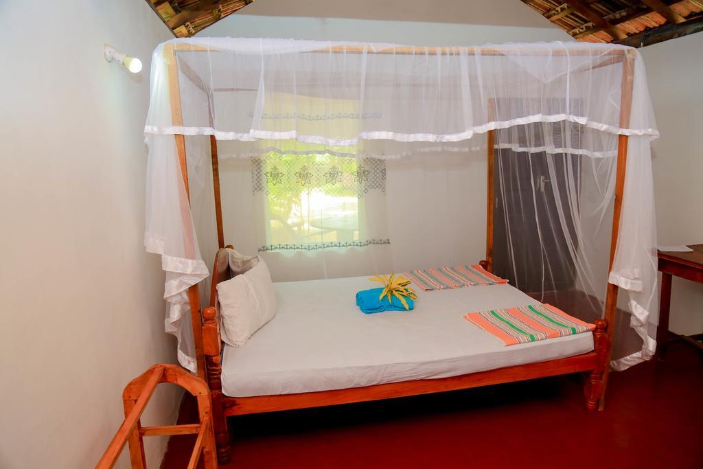 Natural Cabanas Kanattagoda Exterior photo